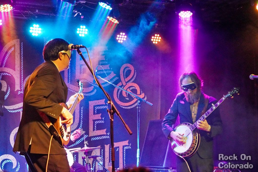 Foggy Mountain Spaceship